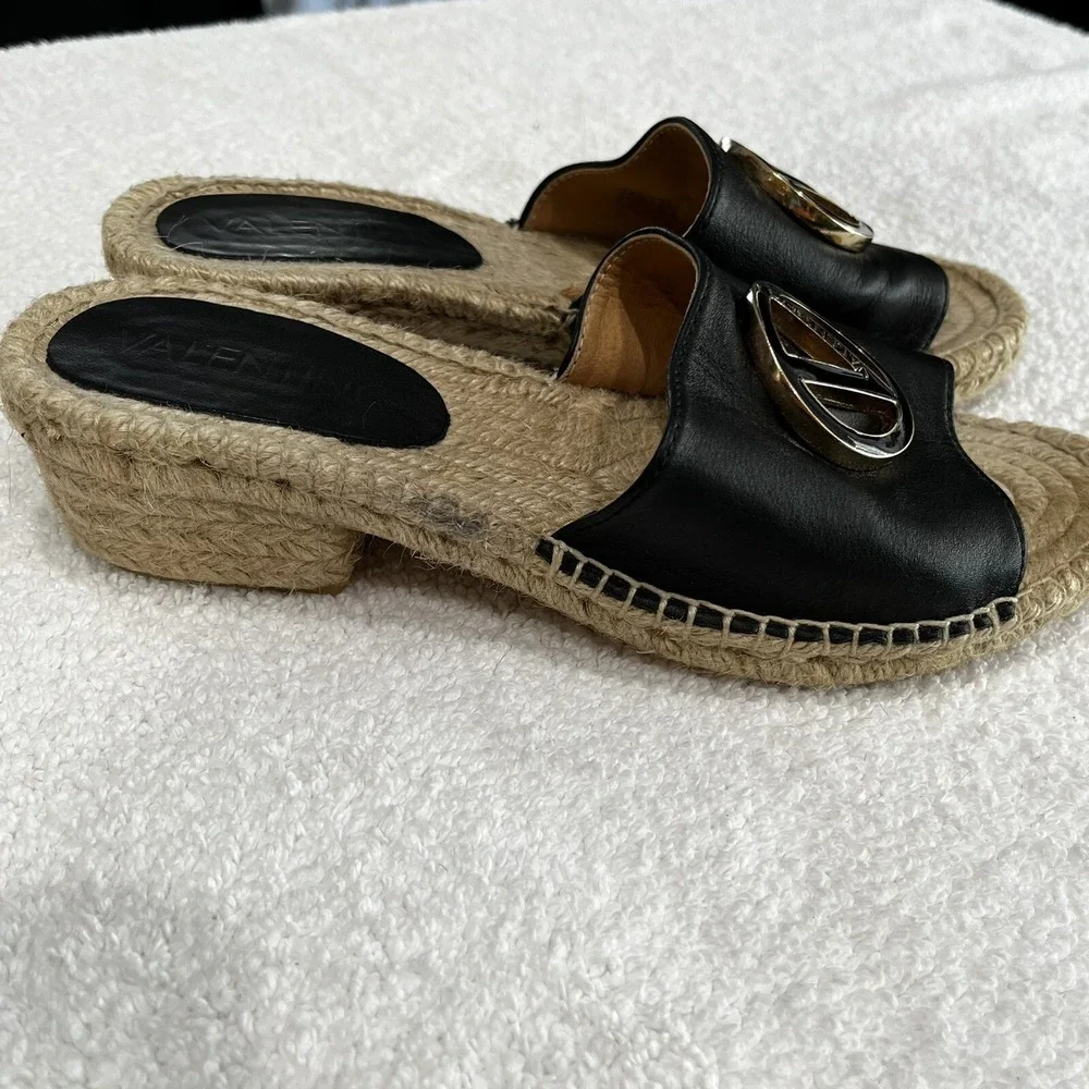 Valentino Garavani Black Leather Gold V Logo Espadrille Slide Sandals‎ Womens 38